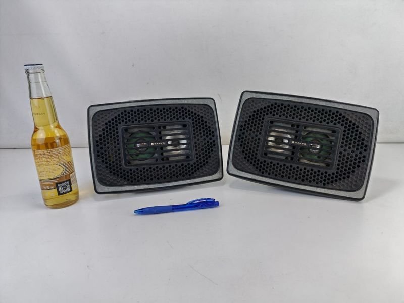 Dos Parlantes Sanyo de Alta Calidad - imagen 3