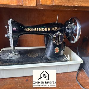 Máquina de Coser Antigua Singer Negra - imagen 3