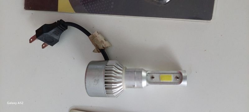 Espejo con luz LED y aleta de tiburón - imagen 3