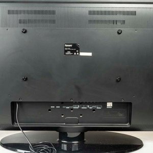 Televisor Microsonic de 42 Pulgadas con Control Remoto - imagen 2