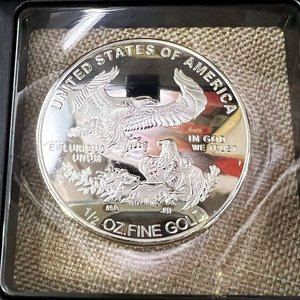 Medalla Colección Walking Liberty con Bandera USA en Estuche - imagen 4