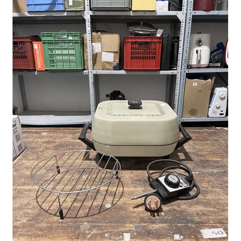 Sartén Eléctrica Vintage Beige con Accesorios