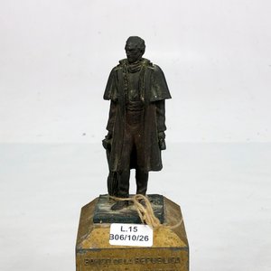 Alcancía Figura Artigas Bicentenario Banco República Oriental Uruguay - imagen 3