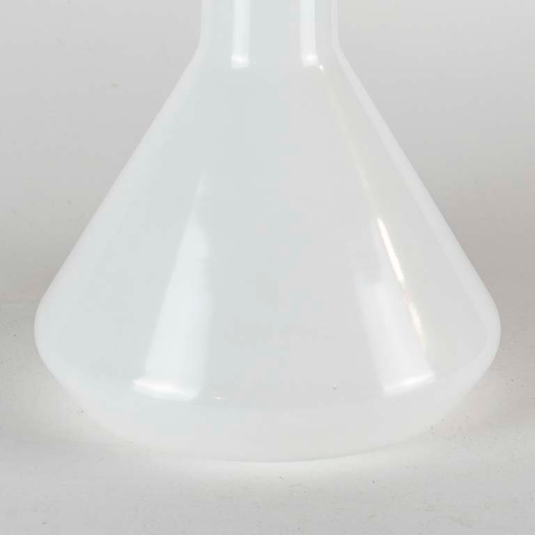 Colgante de vidrio blanco con forma conica - imagen 2