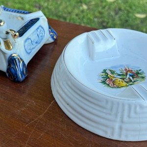Lote anterior: 2 ceniceros con distintos diseños en loza esmaltada