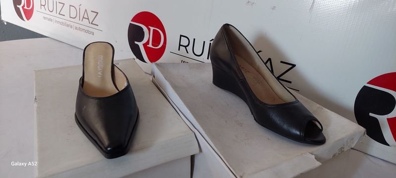 Zapatos de tacón alto negro - imagen 4