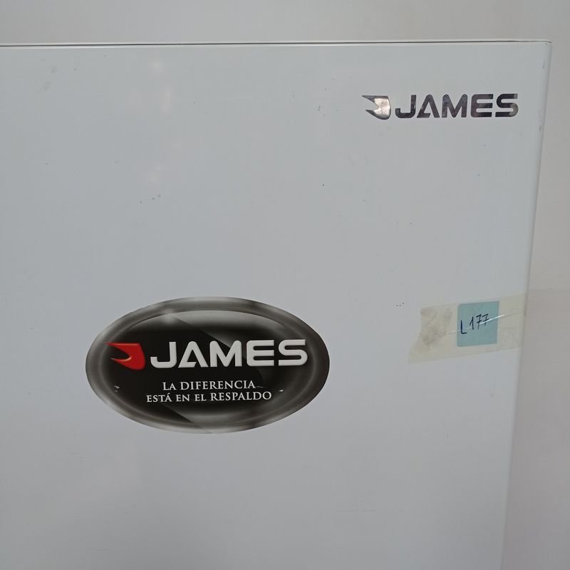 Heladera con freezer marca JAMES en buen estado - imagen 2