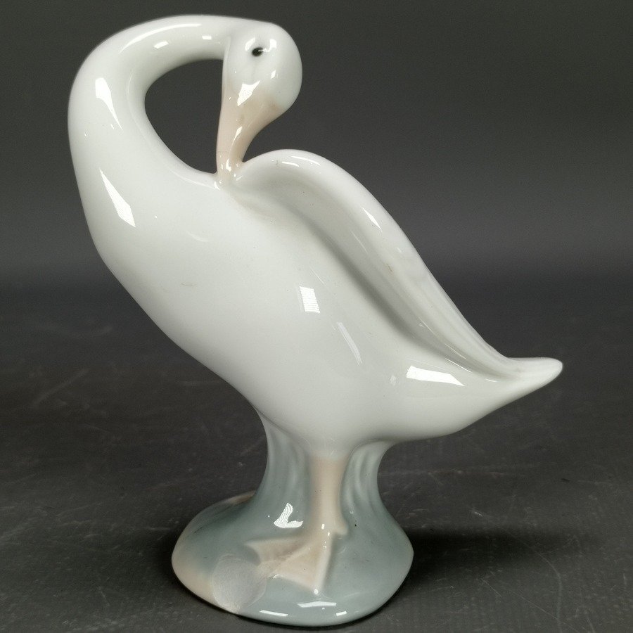 Item 17171 - Image 0