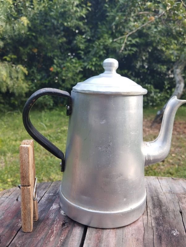Cafetera antigua en aluminio - Venta de electrodomésticos - imagen 2