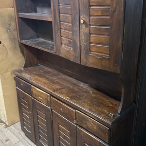 Lote siguiente: Mueble Modular de Madera Oscura con Estantes y Cajones