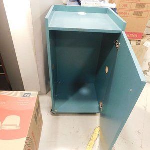 Mueble de comercio con puerta - imagen 7
