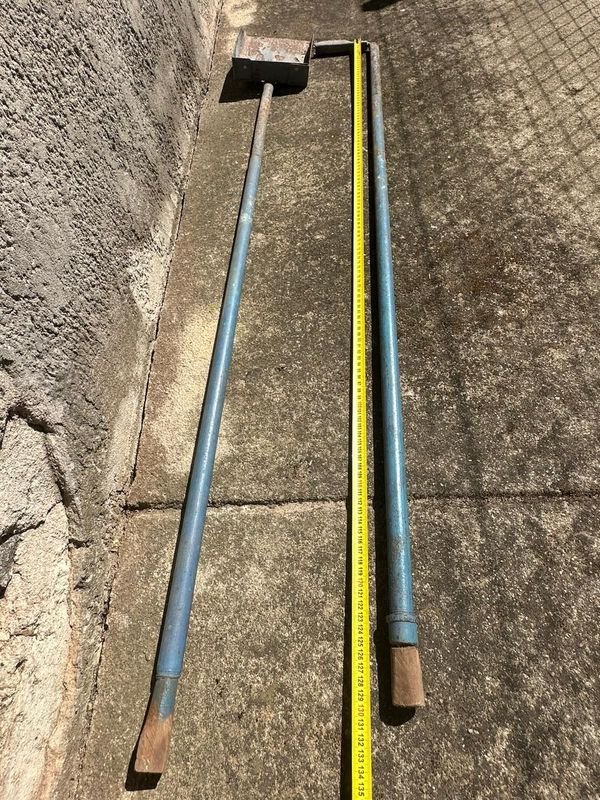Lote siguiente: Herramientas de jardinería en buen estado
