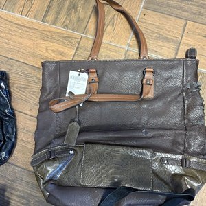 Lote de 7 Carteras de Mujer con Detalles Estéticos - imagen 5