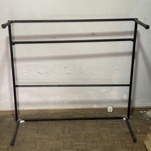 Estructura Metálica Negra para Exhibición o Soporte - imagen 2