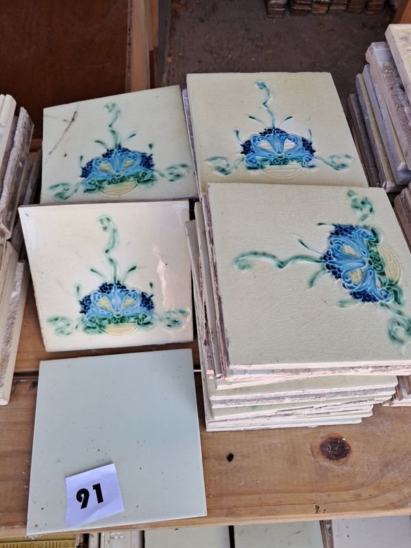Lotes de mayólicas con flores en celeste - imagen 2