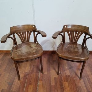 Lote anterior: Par de Sillones Estilo Vienes Thonet Madera con Apoyabrazos