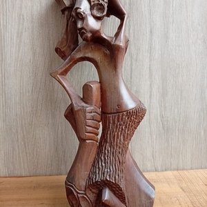 Lote anterior: Talla de Madera Africana Estilizada, 38 cm