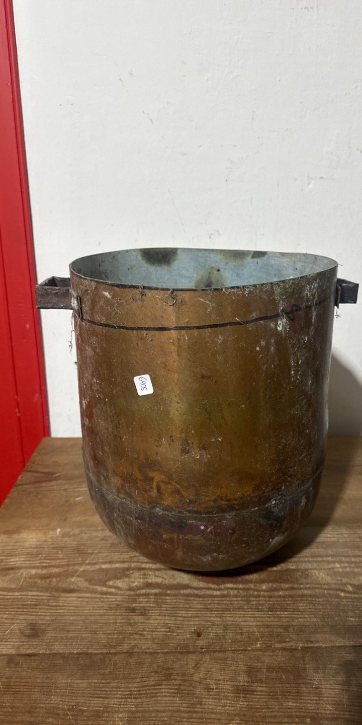 Olla Antigua de Cobre con Asas