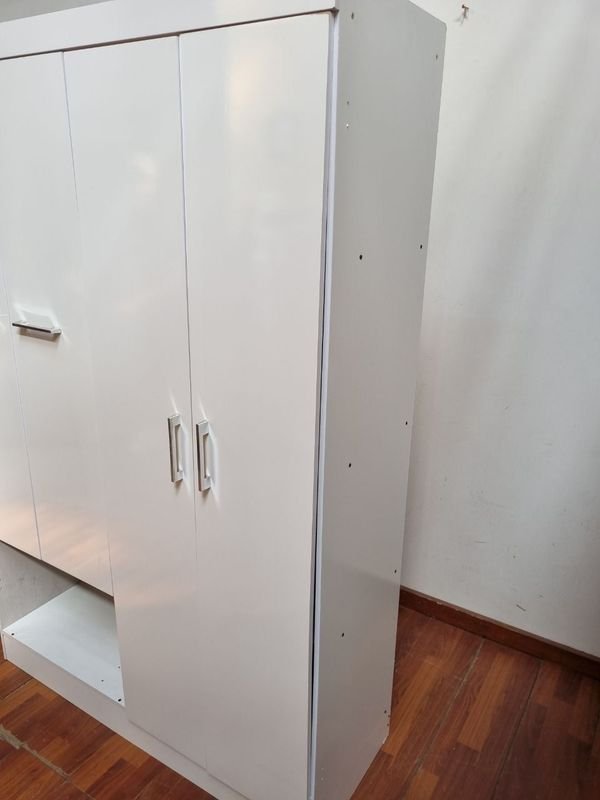 Placard de 4 Puertas en Madera - imagen 5