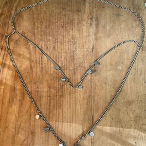 Lote anterior: Cadena de Dama Grande con Adornos Delicados de Plata