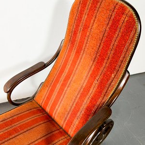 Diván Vienés Estilo Thonet en Caoba con Tapizado Rayado y Tachas de Bronce - imagen 2