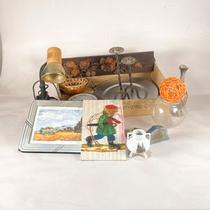 Lote anterior: Lote de Adornos, Cuadros, Lámparas y Centros de Mesa Vintage