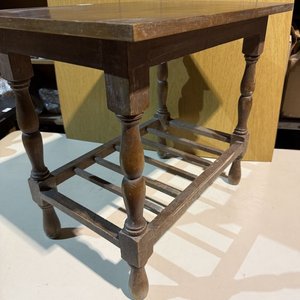 Mesita de Madera con Revistero Estilo Clásico - imagen 6