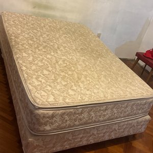 Lote anterior: Somier de 1 Plaza con Diseño Floral Beige