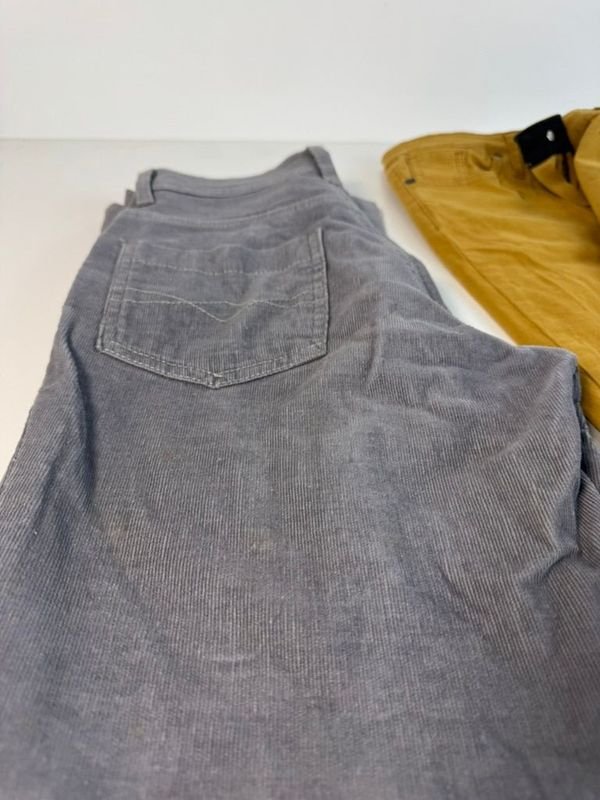 Pantalones de hombre en excelente condición - imagen 4