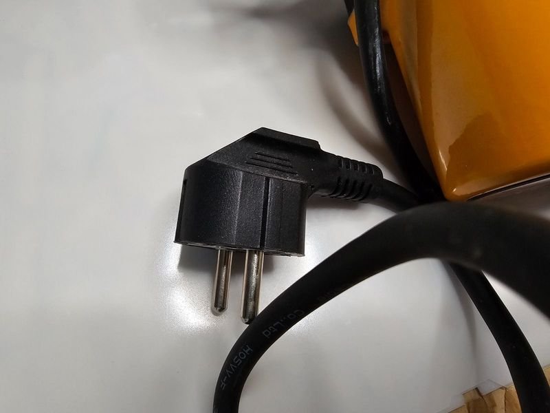 Bomba de Agua INGCO 120 W - Equipamiento para riego y jardinería - imagen 5