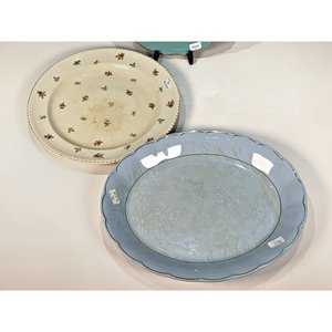 Lote de 3 piezas de loza inglesa: plato beige, plato para masas verde y fuente oval celeste - imagen 4