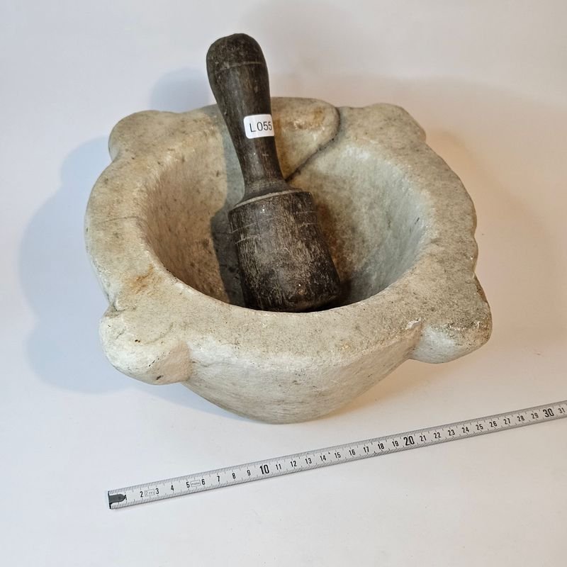 Mortero de mármol antiguo con pestle - imagen 2