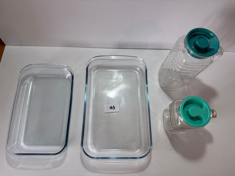 Juego de Fuentes y Jarras de Vidrio Transparente