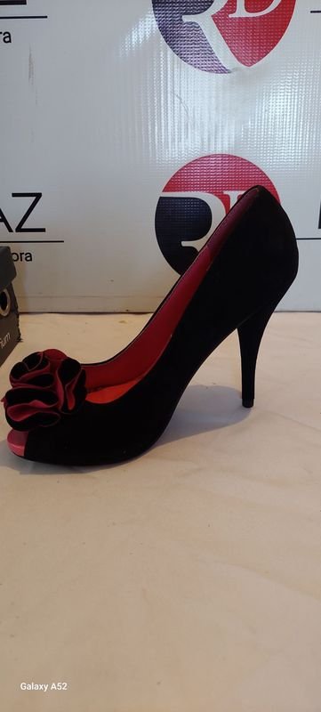 Zapatos de tacón alto en venta - imagen 2