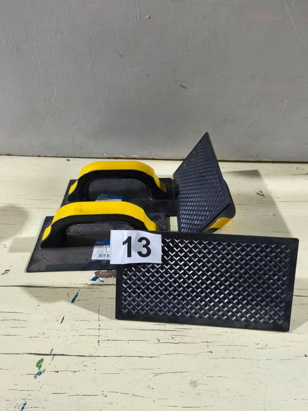 Item 883766 - Image 0