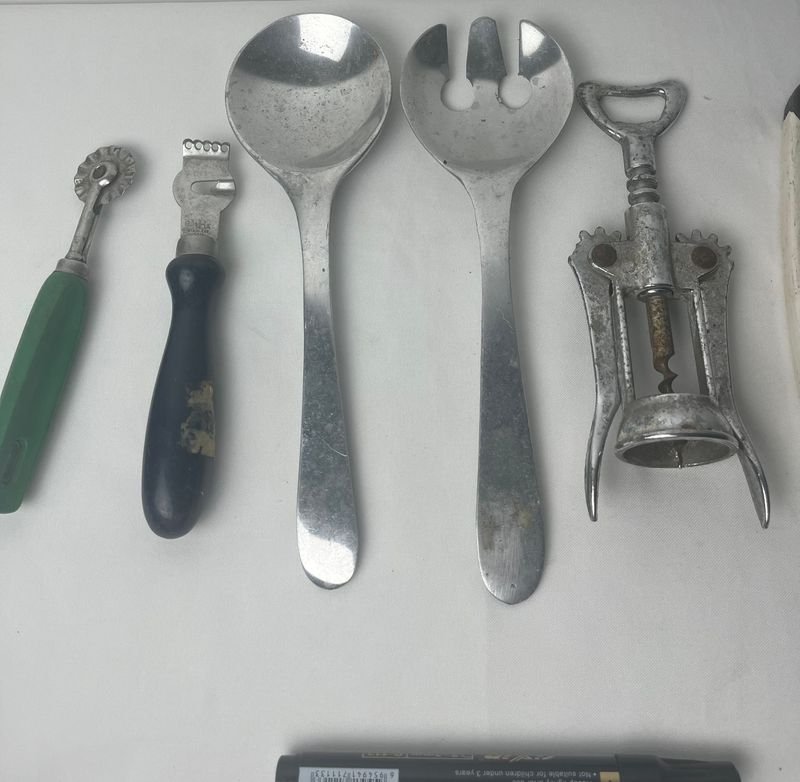 Utensilios de cocina en buen estado - imagen 4