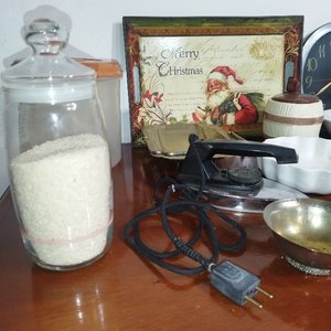 Plancha Eléctrica Antigua y Varios Artículos Decorativos y de Cocina - imagen 5