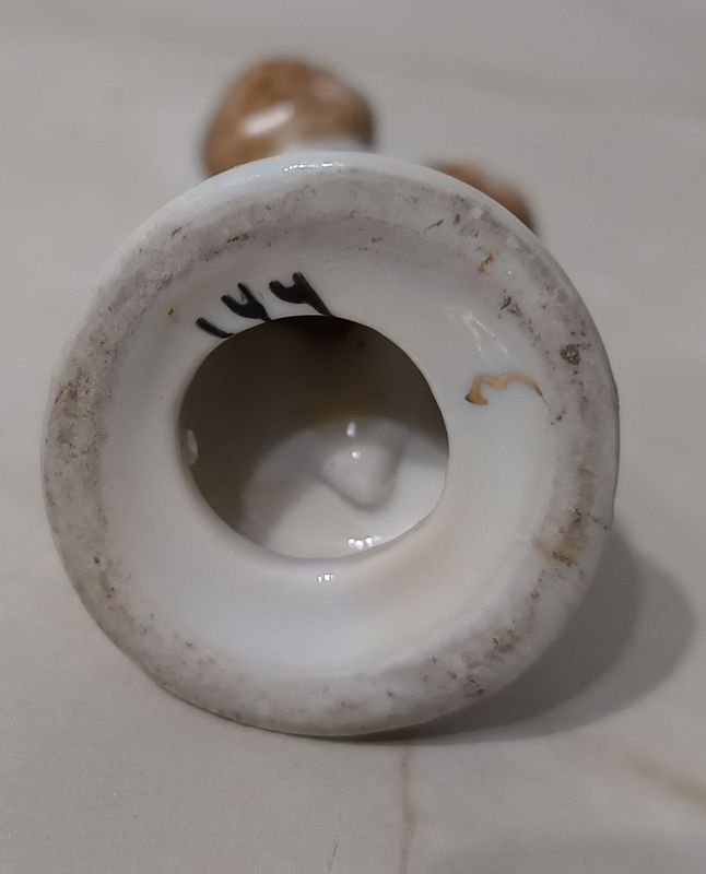 Querubín de porcelana estilo Goebel Hummel vintage de la década de 1930 - imagen 2