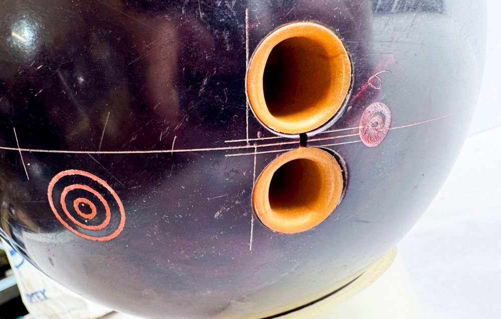 Bola de bowling colorida profesional MATRIX - imagen 3