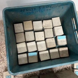 Lote de 51 Cajas de Tornillos de Industria Uruguaya - imagen 5