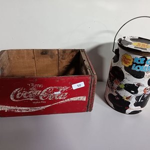 Lote siguiente: Cajón Coca-Cola Antiguo y Lata Vintage Chupa Chups
