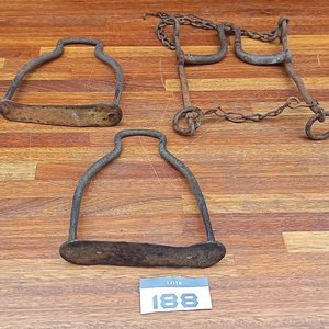 Antiguos Estribos de Hierro y Freno de Caballo con Cadena - imagen 2