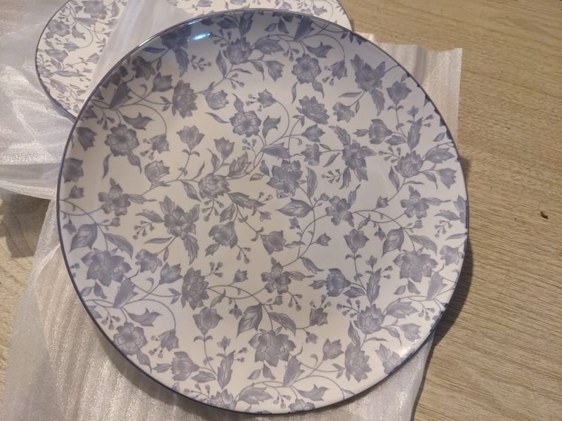 Item 890640 - Image 1