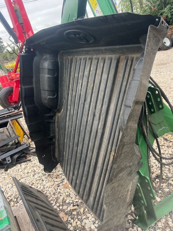 Item 877845 - Image 1