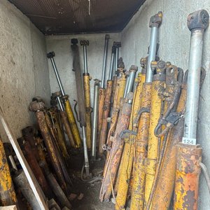 Lote de Cilindros Hidráulicos Usados para Maquinaria - imagen 6