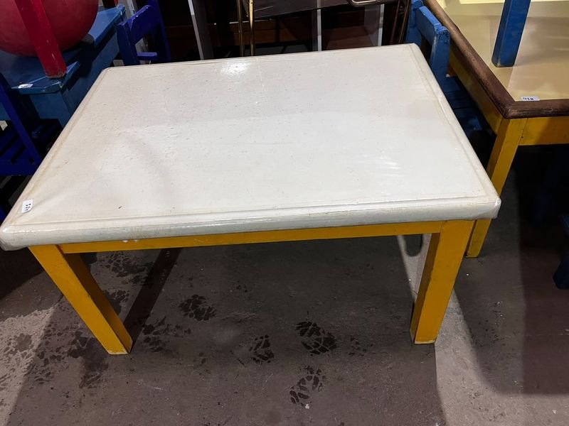 Mesa Infantil Pata Amarilla