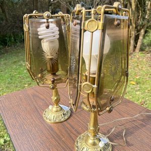 Par de Lámparas de Mesa Antiguas en Bronce con Vidrio Grabado Estilo Art Decó - imagen 2