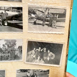 Álbum de Fotos Antiguas: Aviones de Combate y Militares en Uruguay - imagen 3