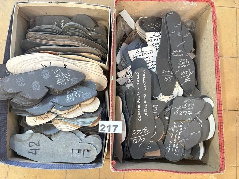 Lote de Plantillas para Calzado en Cajas