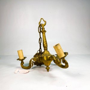 Araña de Bronce con Tres Luces y Cadena Decorativa - imagen 3